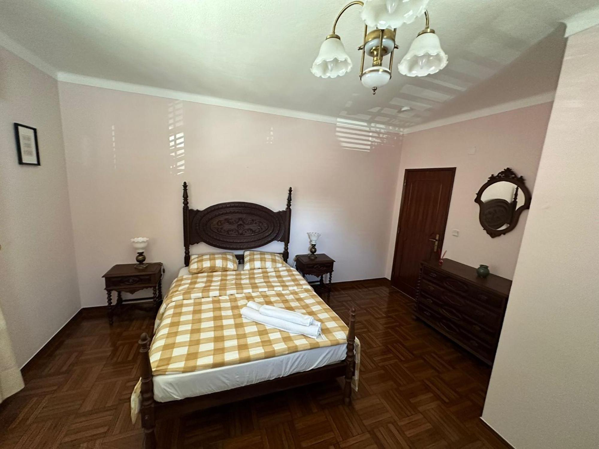 Homestay Quartos Em Arrentela